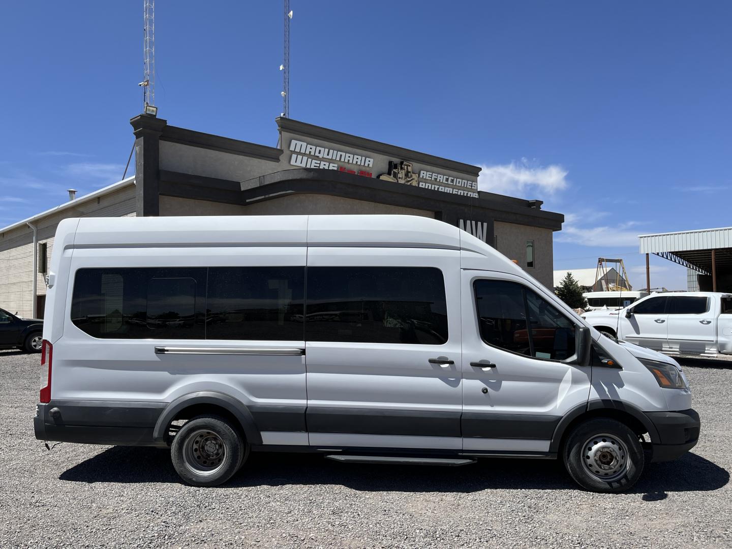 ./imagenes/INVOICE/2019/16421/CAMIONETA FORD T-350 (3).JPG